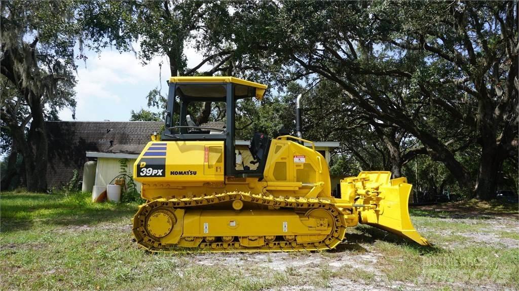 Komatsu D39PX-24 Crawler dozers