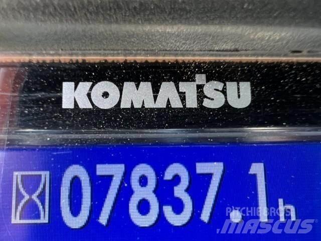Komatsu D65PX-18 Crawler dozers