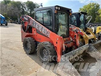 Kubota SSV75 Skid steer loaders