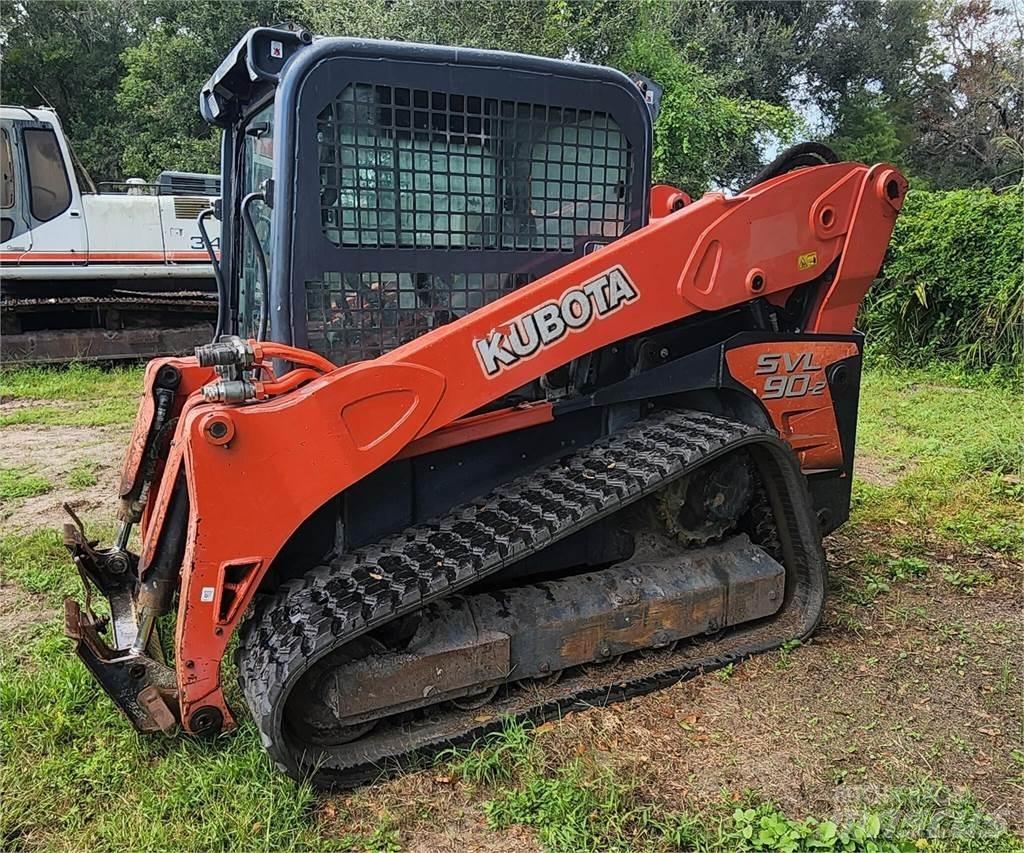 Kubota SVL90-2 Skid steer loaders