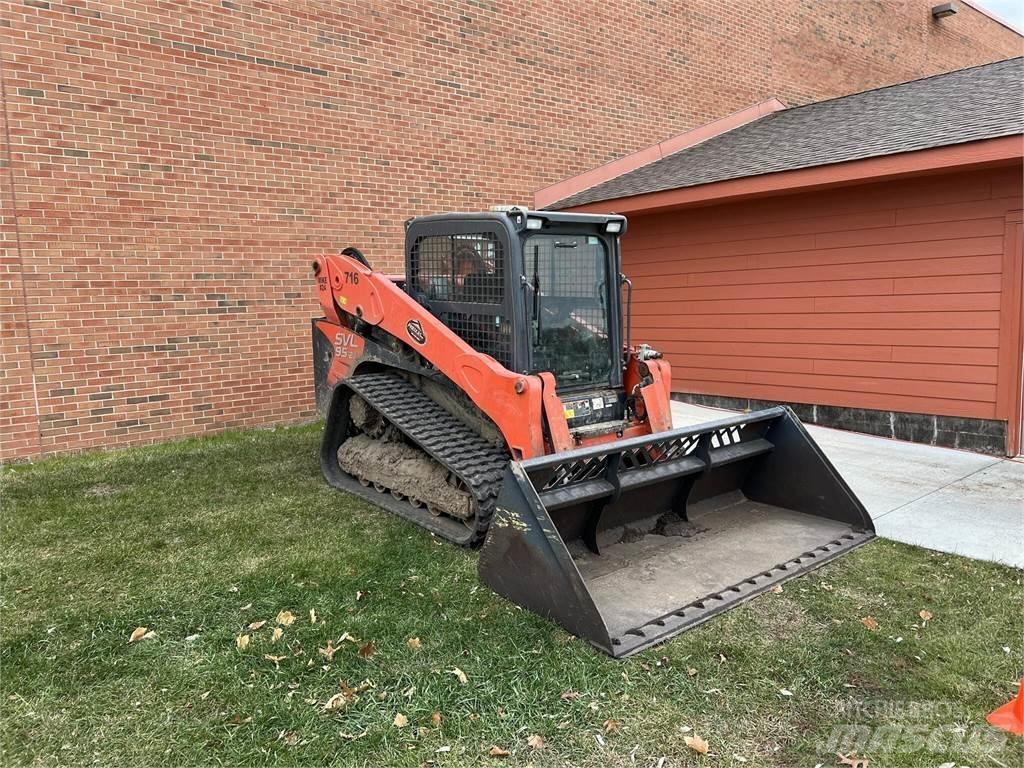 Kubota SVL95-2S Skid steer loaders