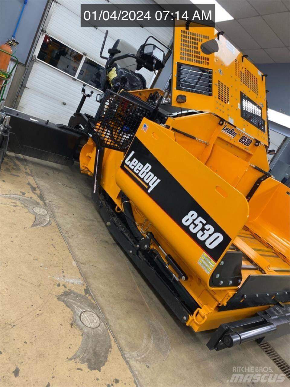 LeeBoy 8530 Asphalt pavers