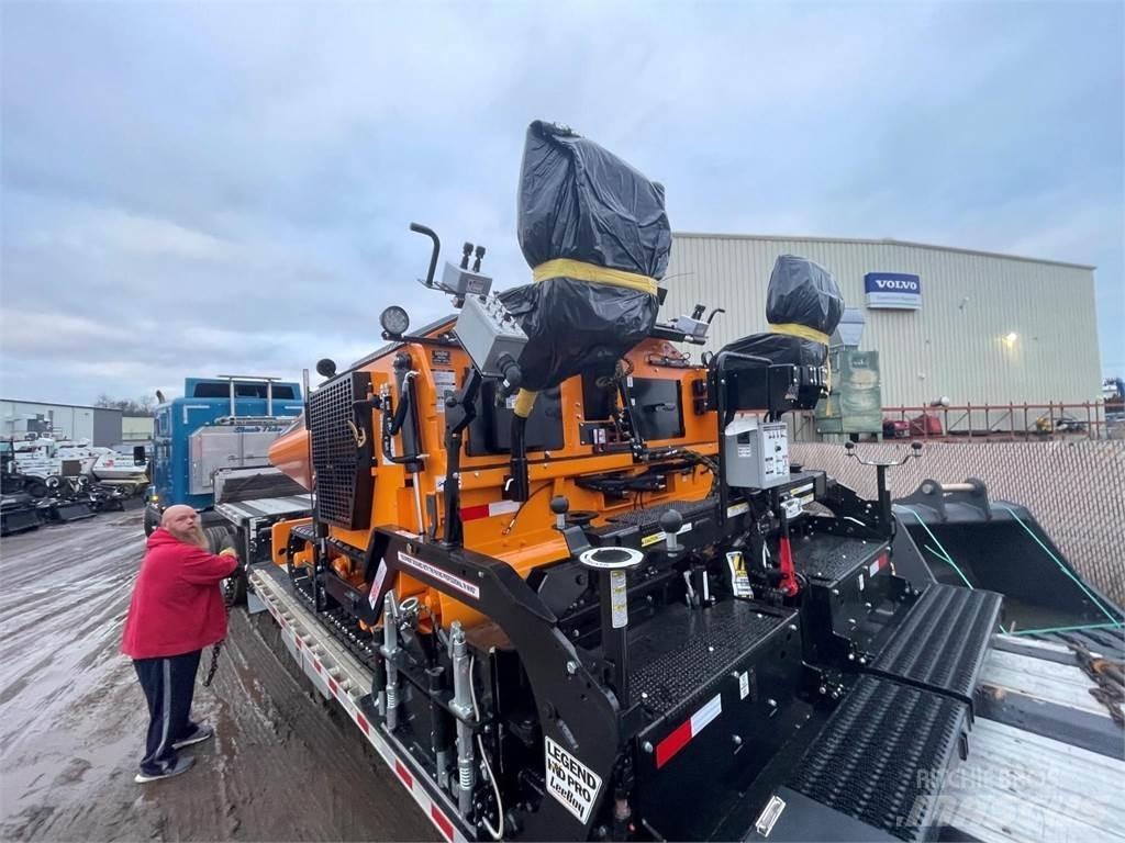 LeeBoy 8608 Asphalt pavers