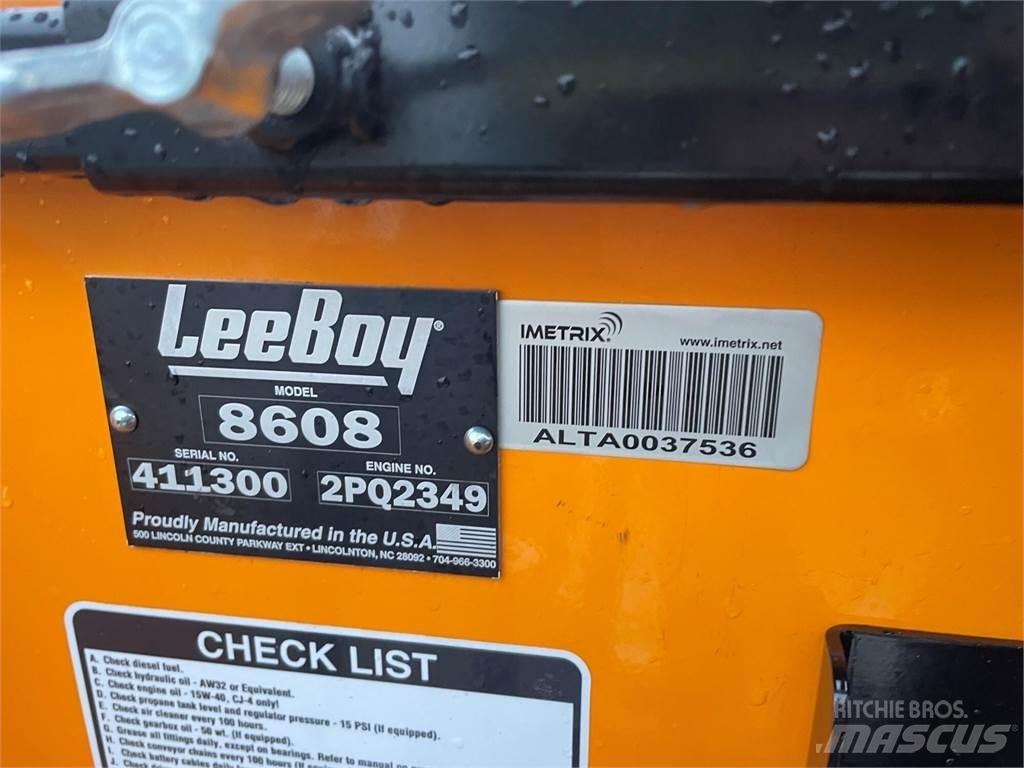 LeeBoy 8608 Asphalt pavers