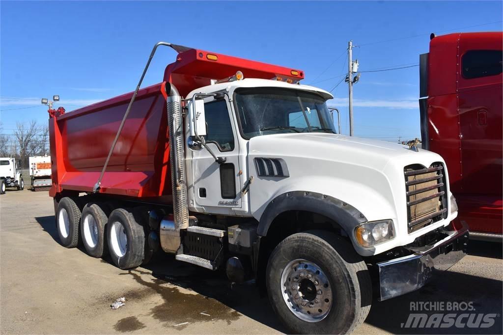 Mack GRANITE GU713 Tipper trucks