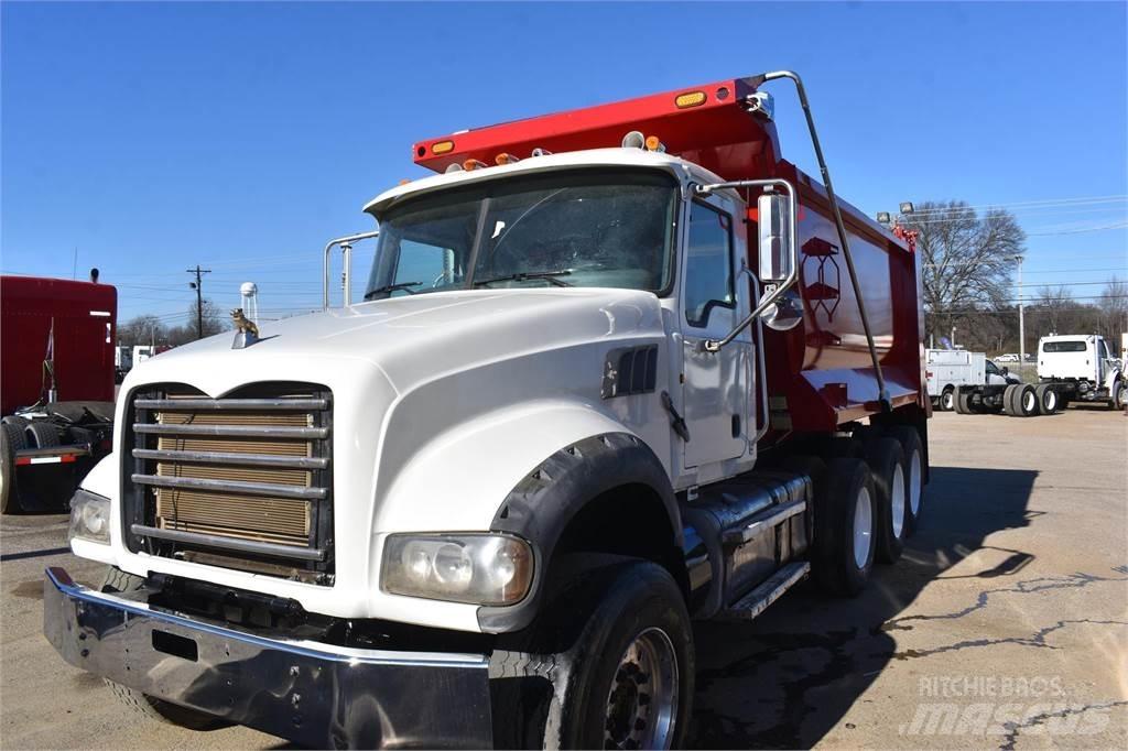 Mack GRANITE GU713 Tipper trucks
