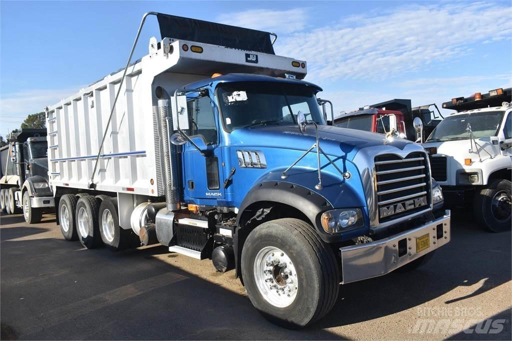 Mack GRANITE GU713 Tipper trucks
