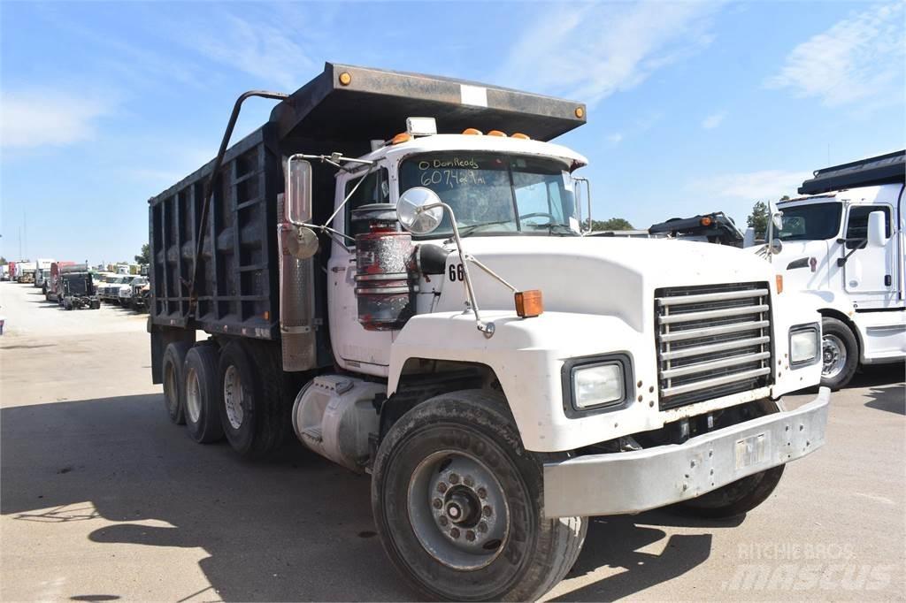 Mack RD688S Tipper trucks