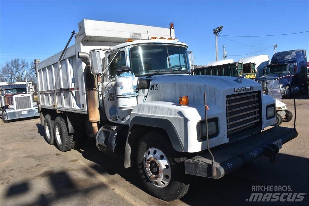 Mack RD688S Tipper trucks