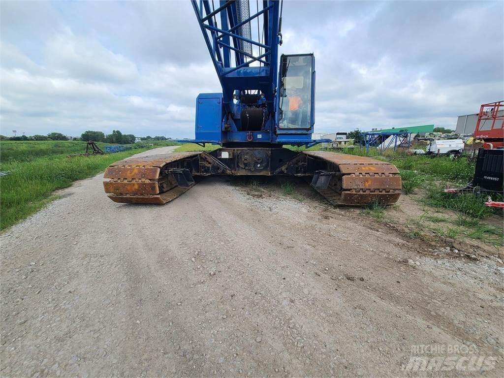Manitowoc 777 Track mounted cranes