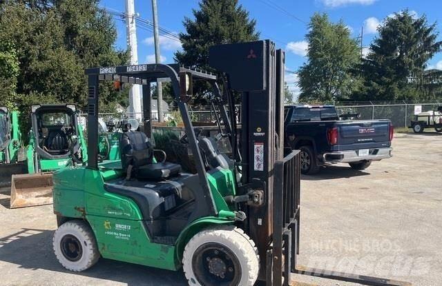 Mitsubishi FG30N Other