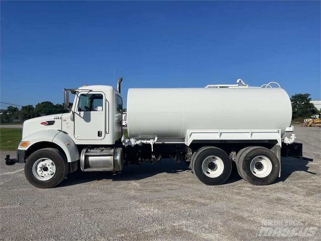 Peterbilt 348 Water bowser