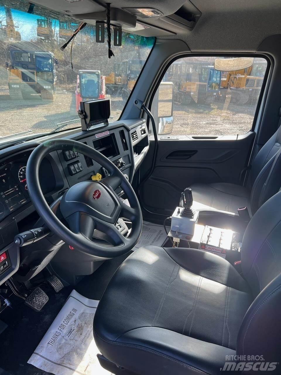 Peterbilt 548 Other