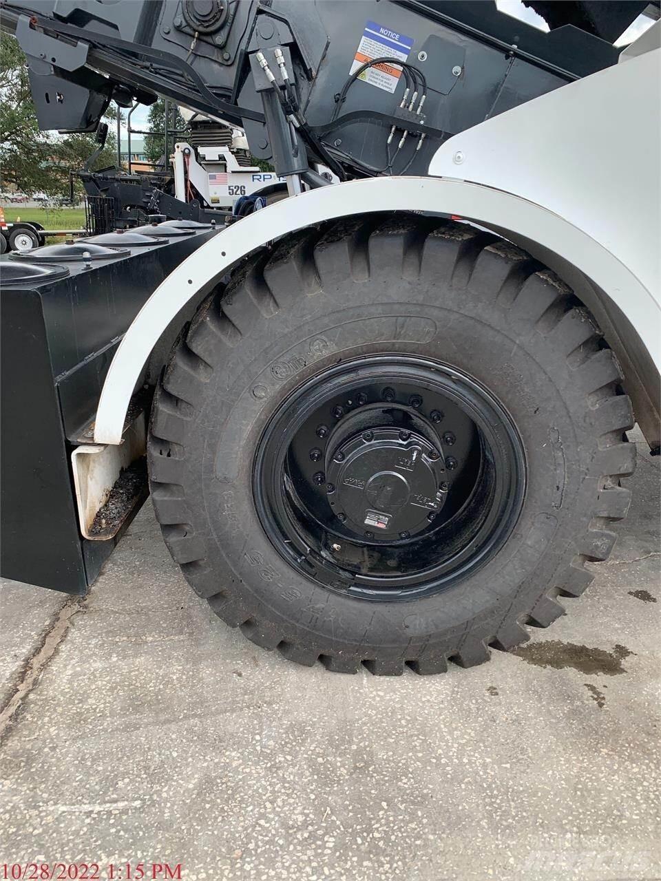 Roadtec MTV1100E Material transport vehicles