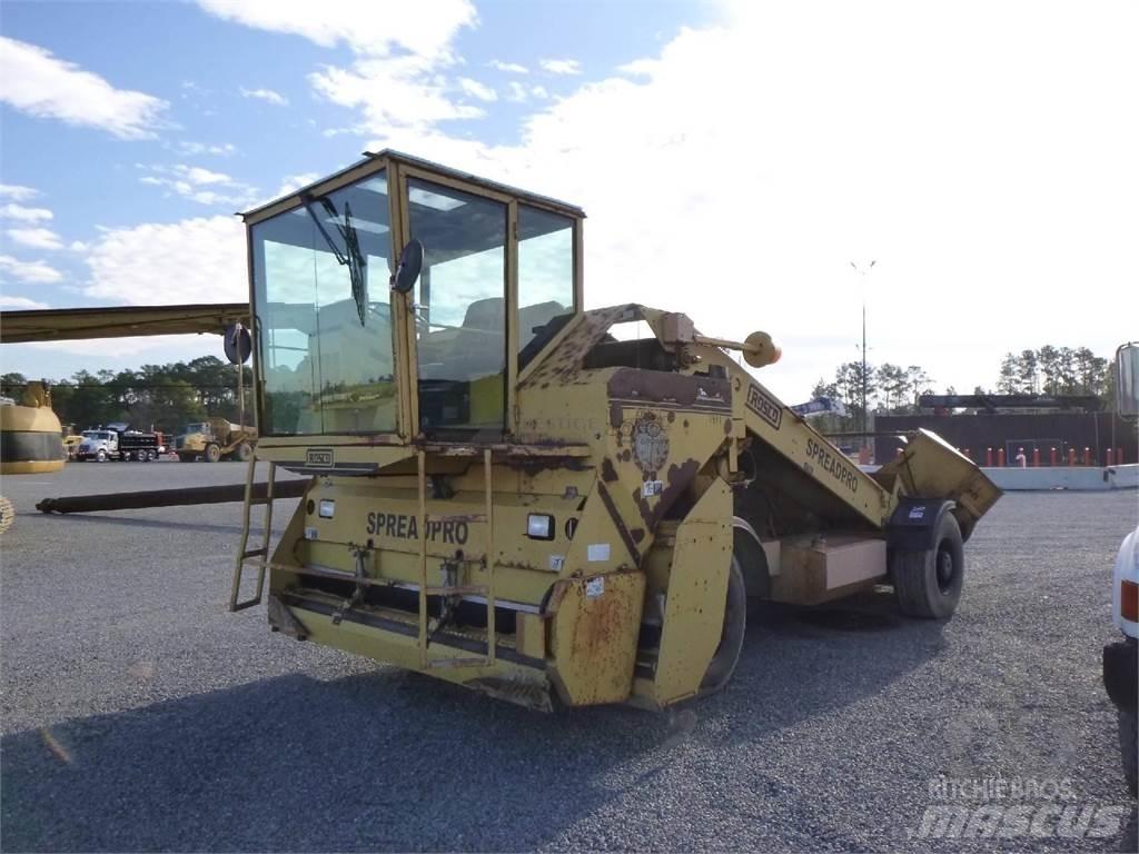 Rosco SPREADPRO Material transport vehicles
