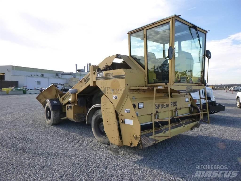 Rosco SPREADPRO Material transport vehicles