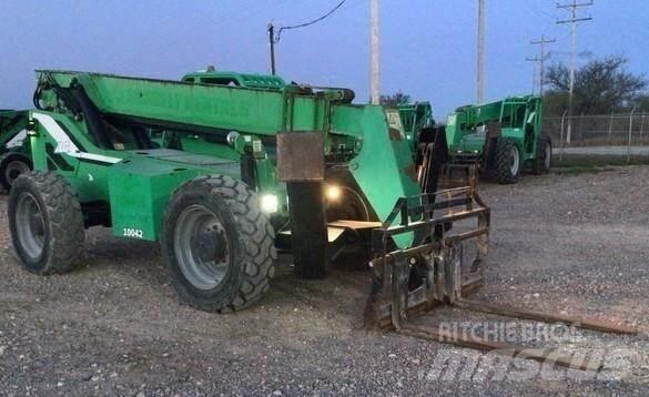 SkyTrak 10042 Telescopic handlers