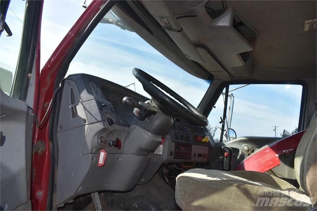 Sterling AT9500 Truck mounted cranes