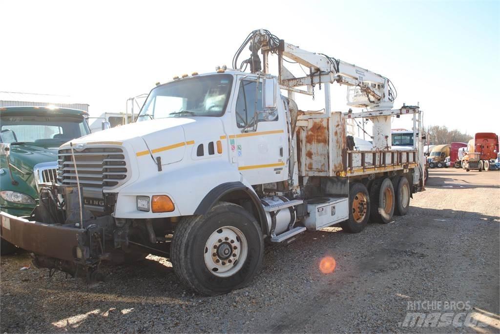 Sterling L8500 Truck mounted cranes