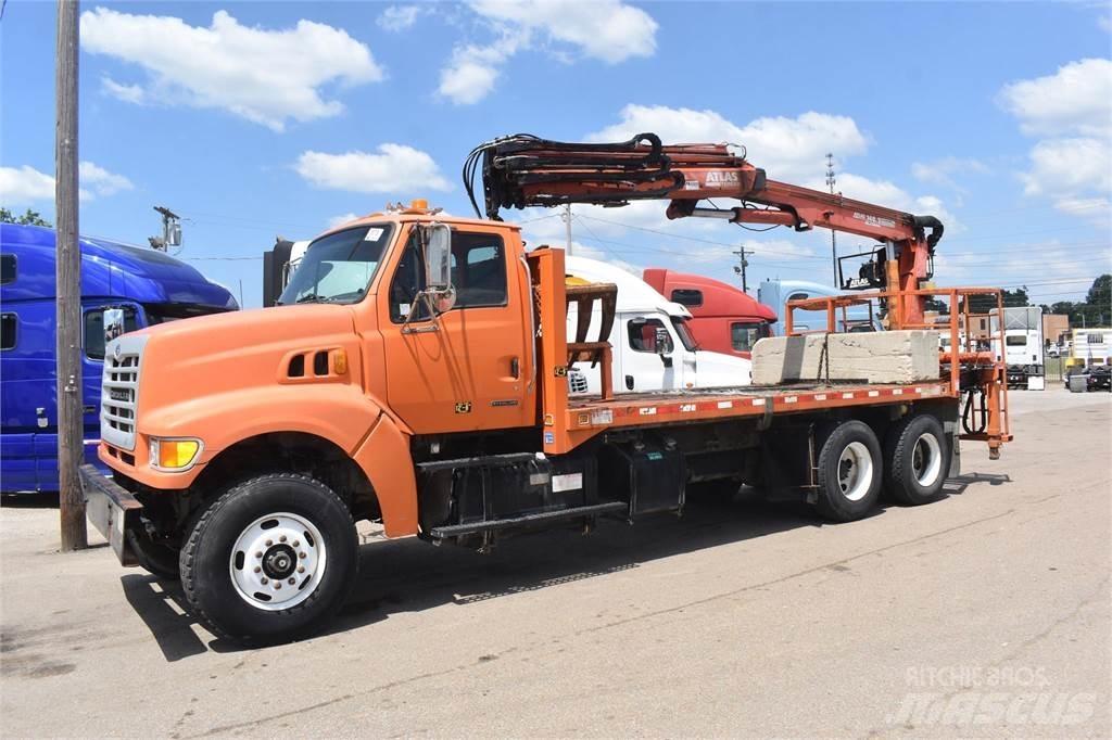 Sterling L9500 Truck mounted cranes