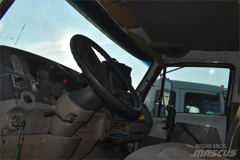 Sterling L9500 Tipper trucks