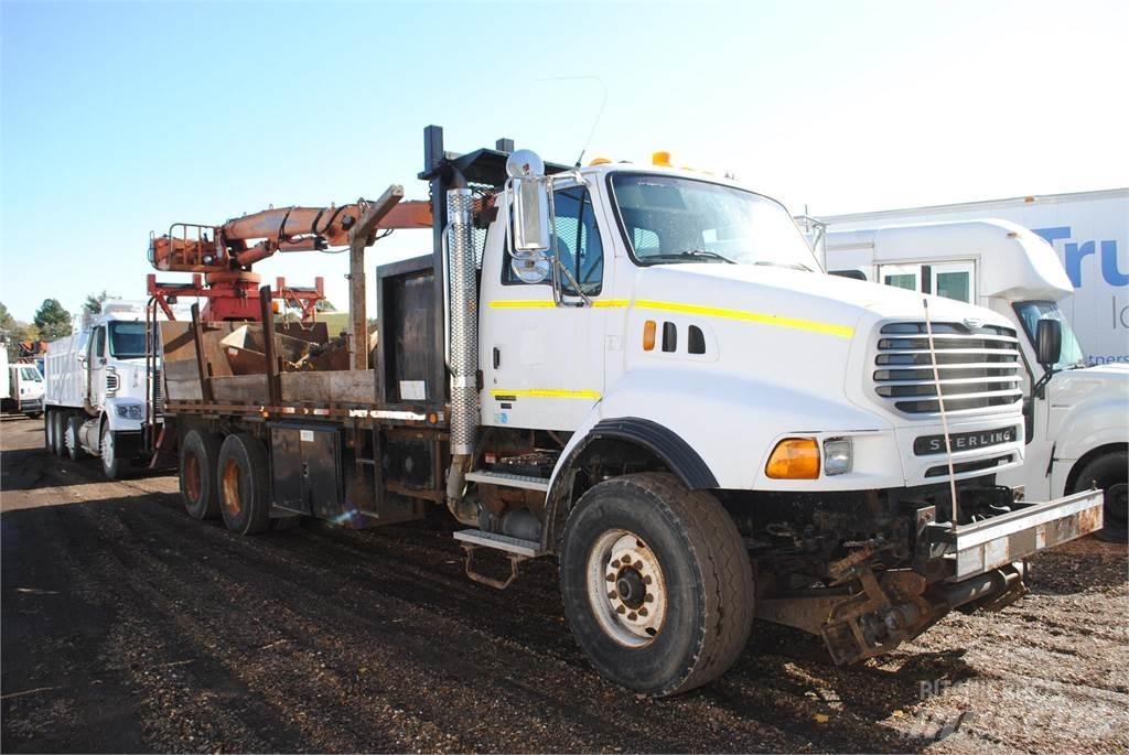 Sterling LT9500 Truck mounted cranes