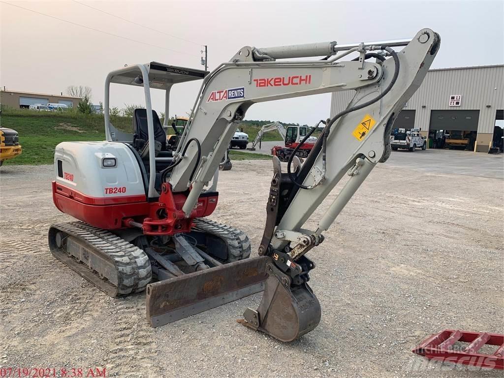 Takeuchi TB240 Mini excavators < 7t (Mini diggers)