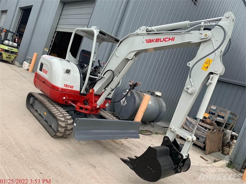 Takeuchi TB240 Mini excavators < 7t (Mini diggers)