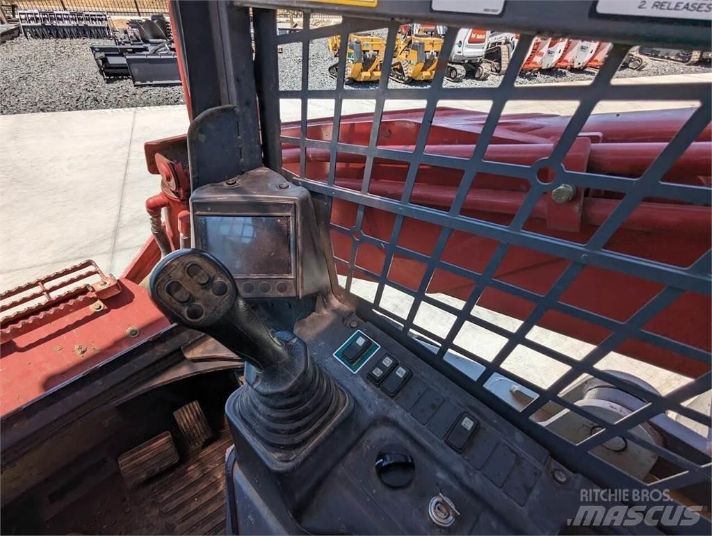 Takeuchi TL12V2 Skid steer loaders