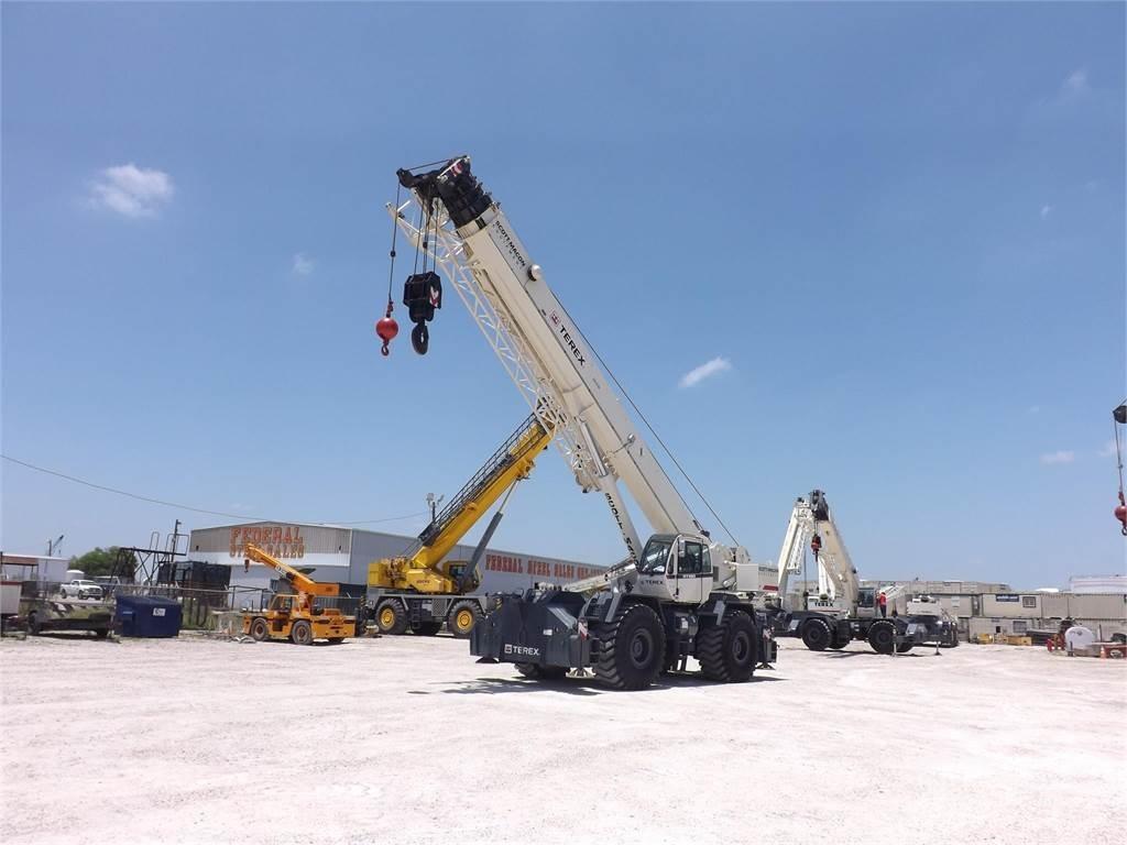 Terex RT130 Rough terrain cranes