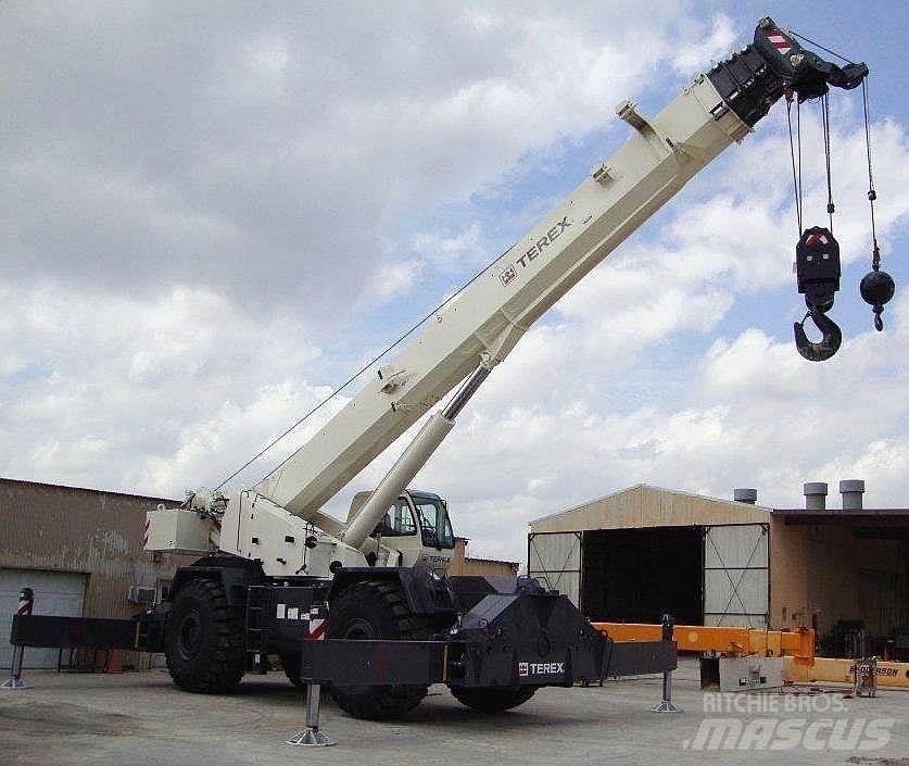 Terex RT130 Rough terrain cranes