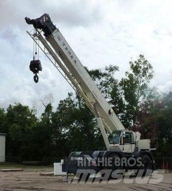 Terex RT670 Rough terrain cranes