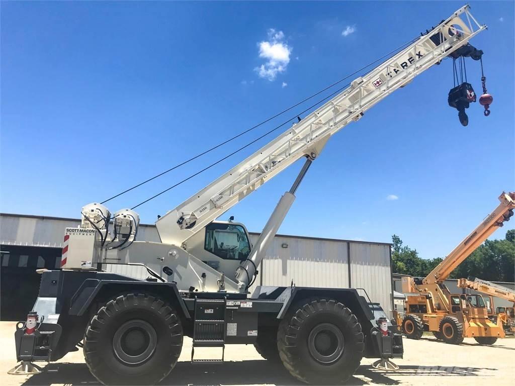 Terex RT670 Rough terrain cranes