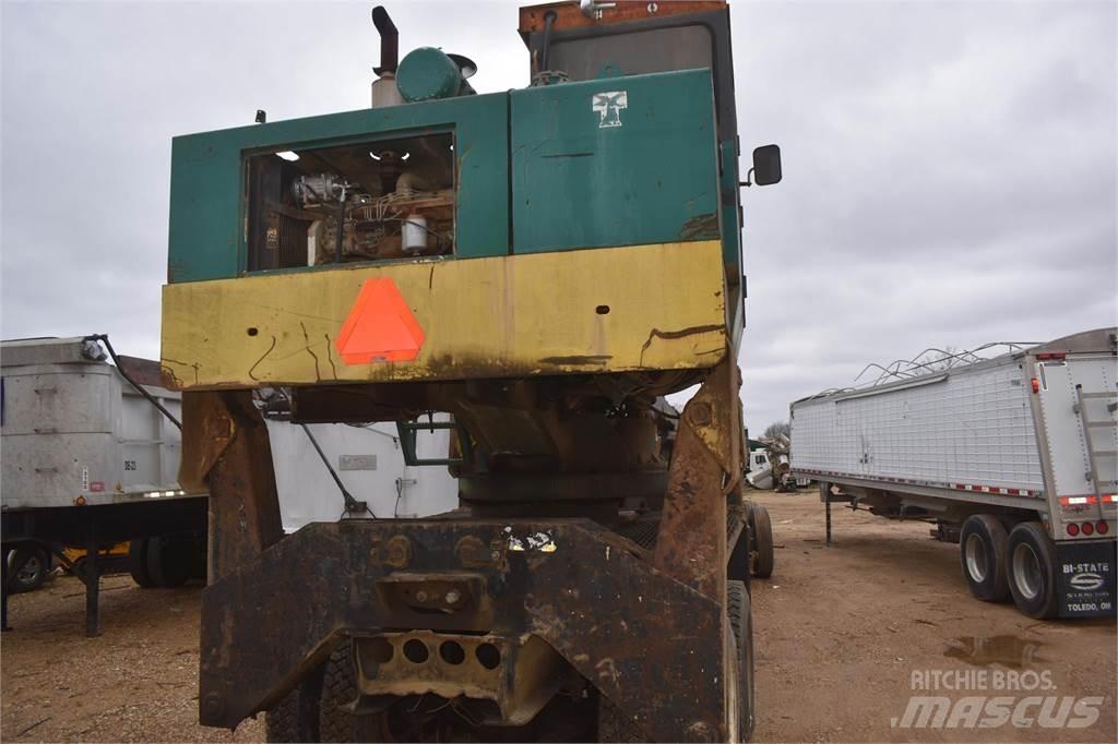 Timberjack 330 Forest trailers