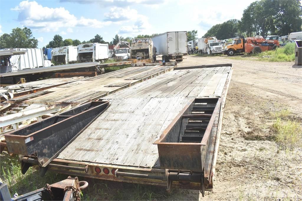 Trail King  Low loader-semi-trailers