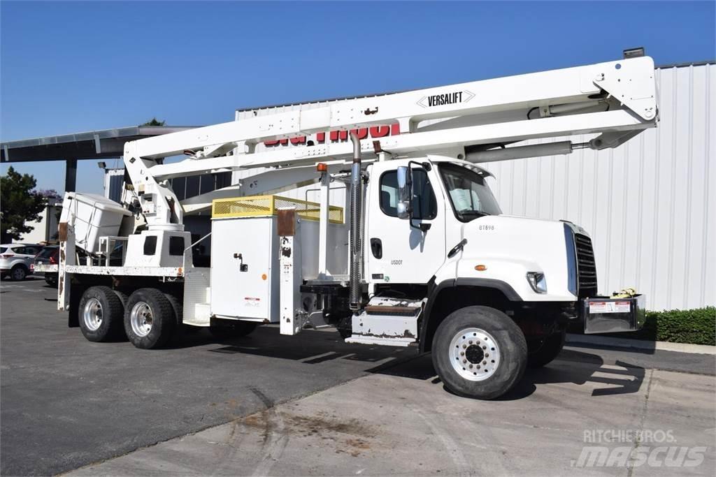 VERSALIFT VST9000 Truck mounted platforms