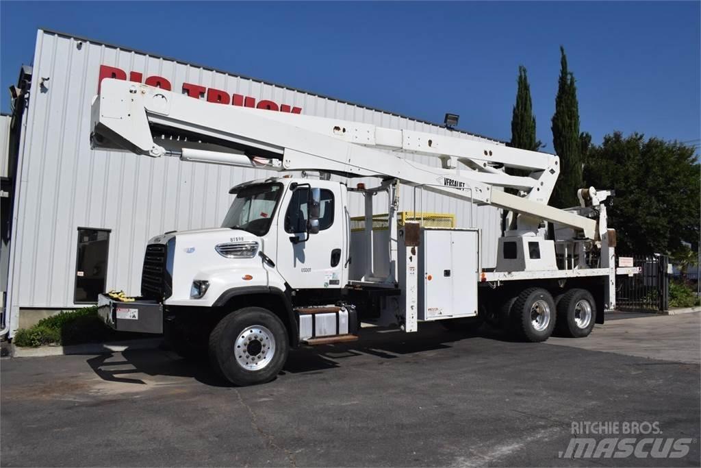 VERSALIFT VST9000 Truck mounted platforms