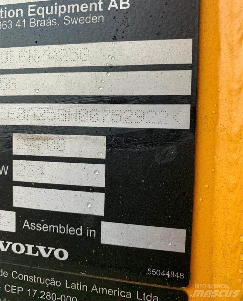 Volvo A25G Articulated Haulers