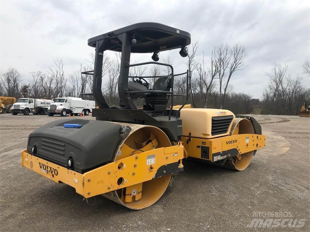 Volvo DD140 Twin drum rollers