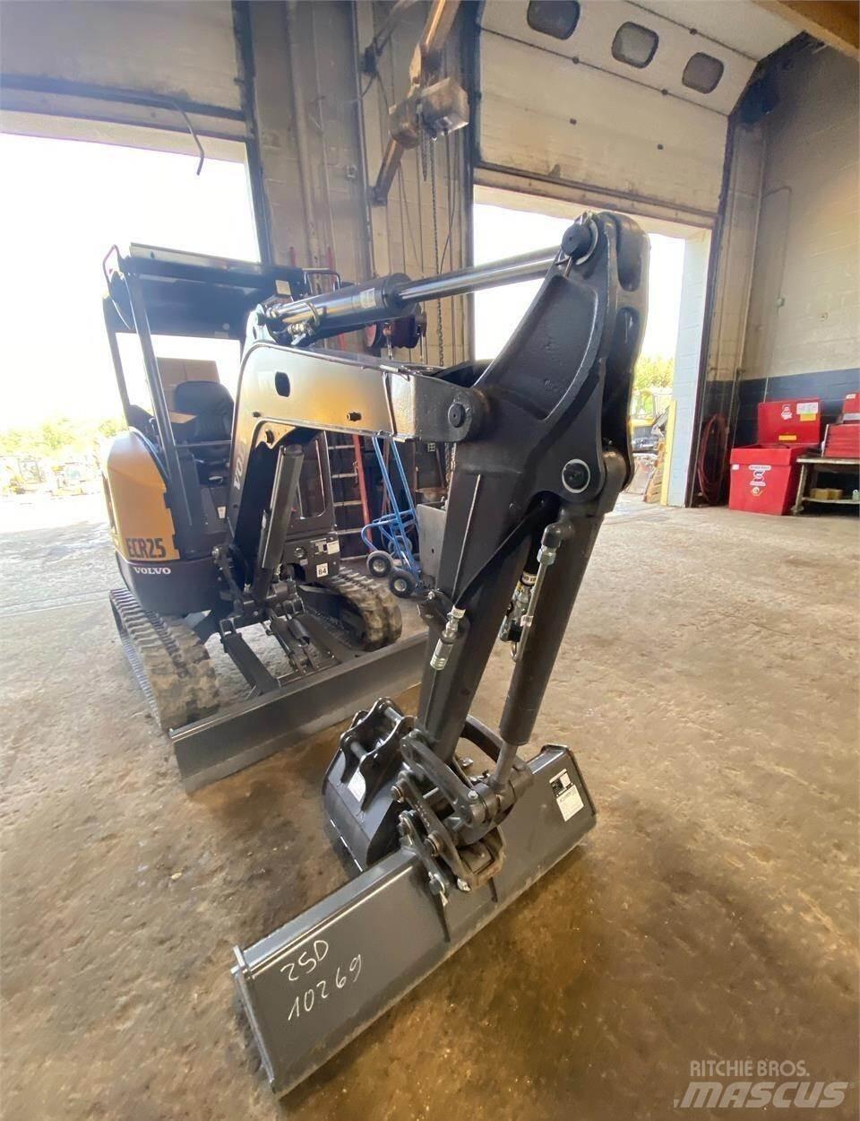 Volvo ECR25D Mini excavators < 7t (Mini diggers)