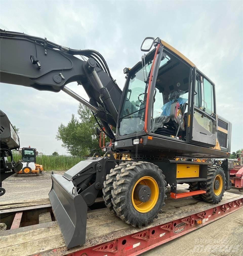 Volvo EW220E Wheeled excavators