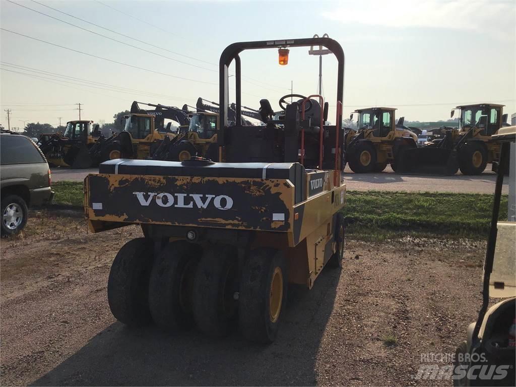 Volvo PT125C Pneumatic tired rollers