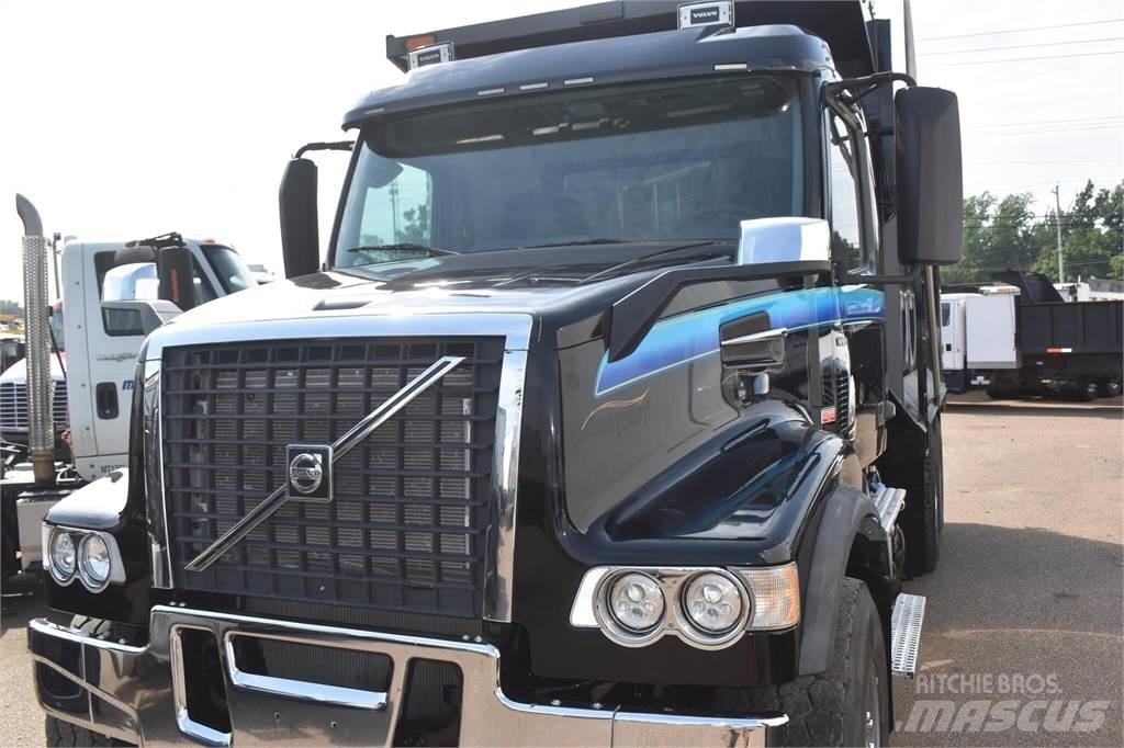 Volvo VHD104F300 Tipper trucks