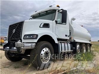 Volvo VHD84B300 Water bowser