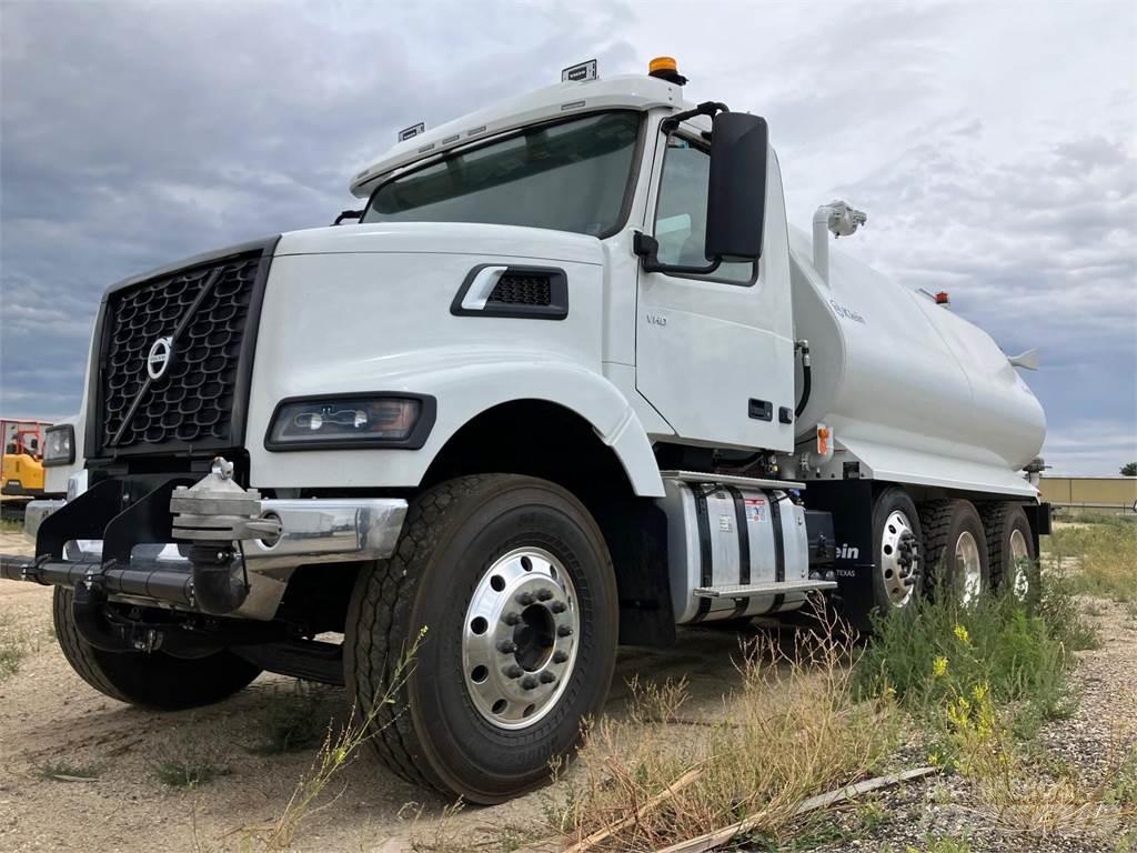 Volvo VHD84F300 Tanker trucks