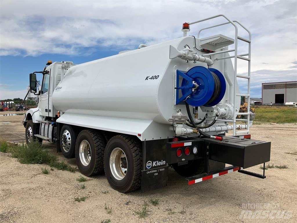 Volvo VHD84F300 Tanker trucks