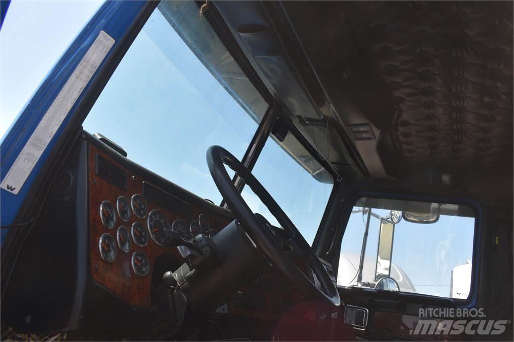 Western Star 4900 Tipper trucks