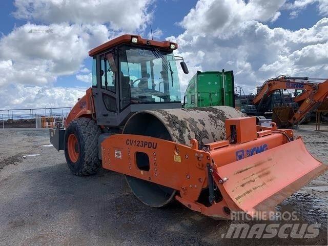 XCMG CV123PDU Twin drum rollers