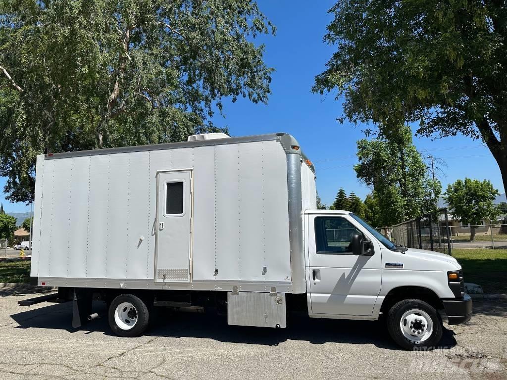 Ford E 450 SD Commercial vehicle