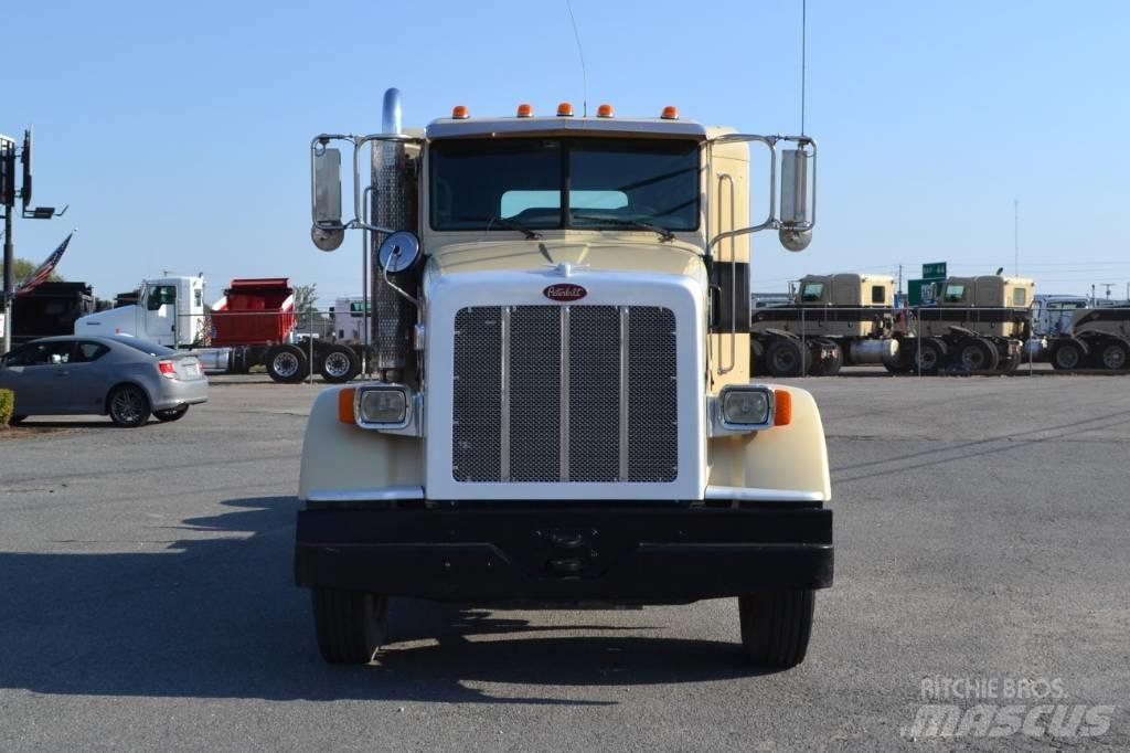 Peterbilt 367 Prime Movers